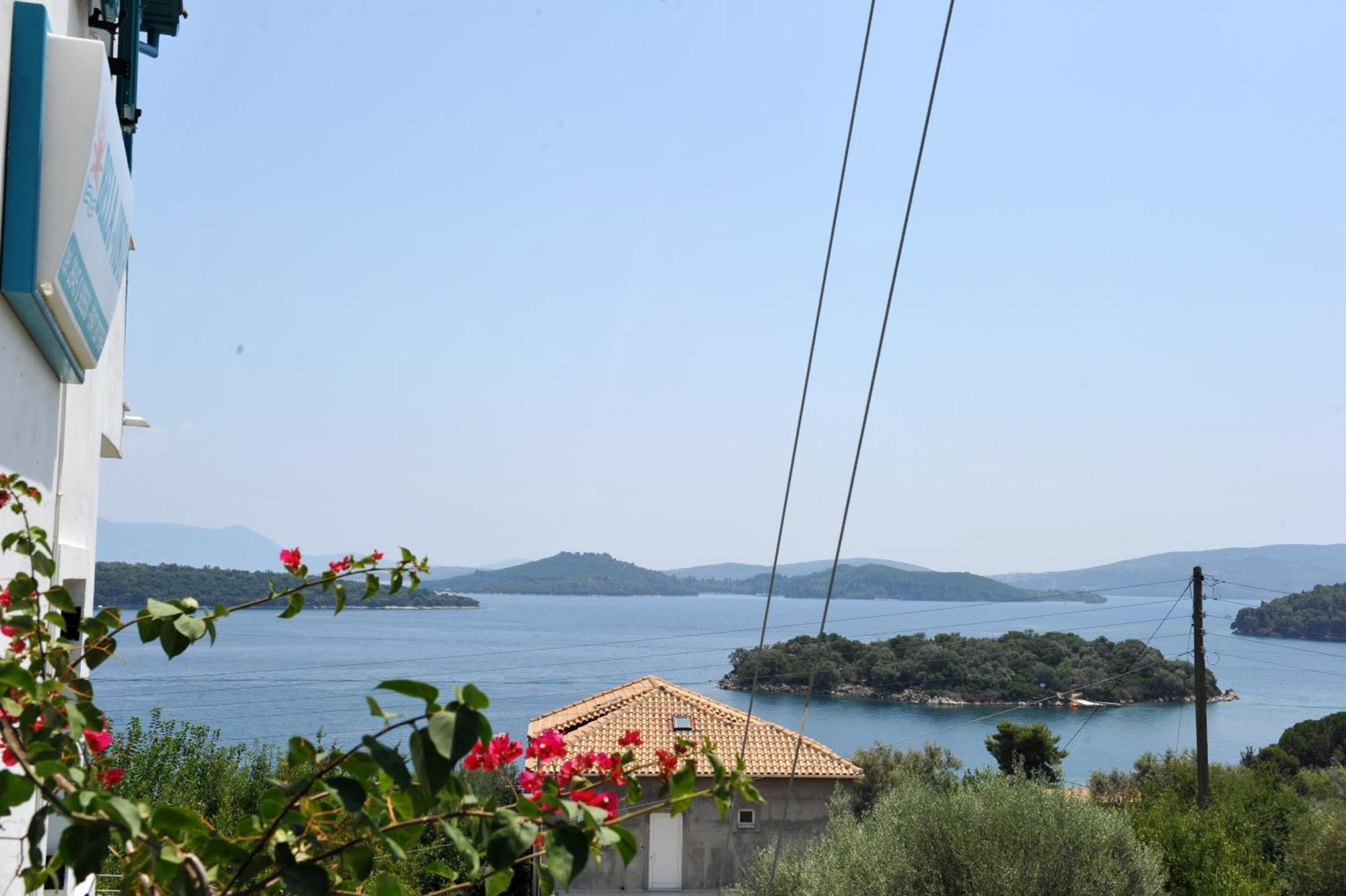 Aparthotel Bella Vista Nydri  Esterno foto